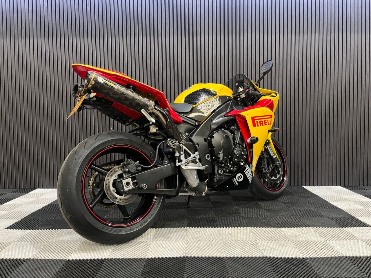 Used Yamaha R1 for sale - 78722728: Photo 11