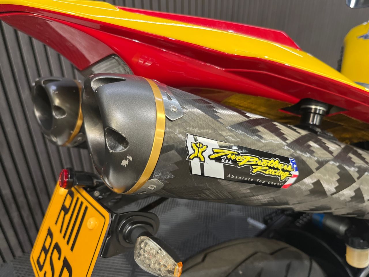 Used Yamaha R1 for sale - 78722728: Photo 25