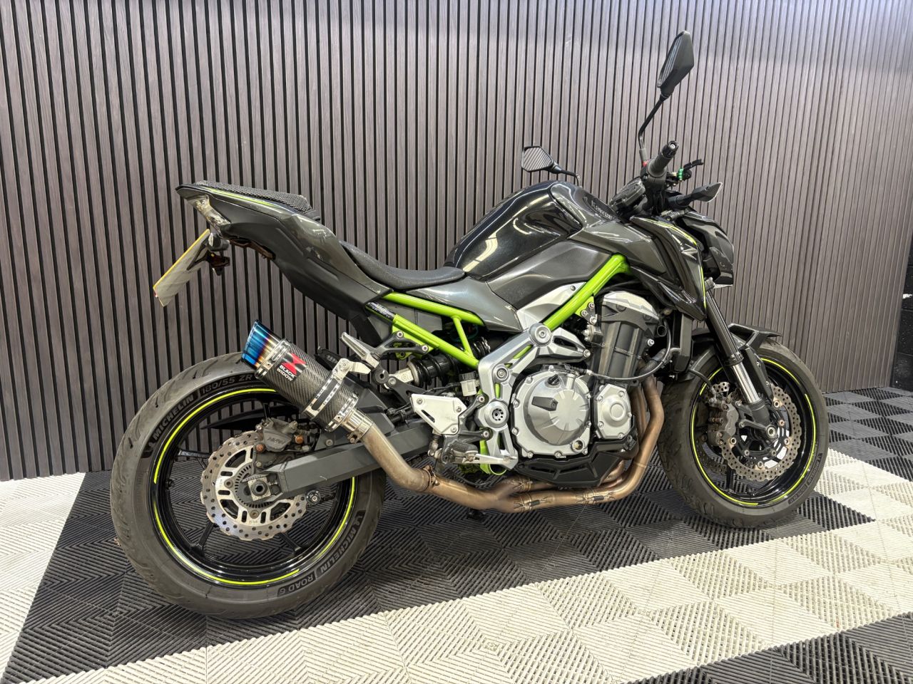 Used Kawasaki Z900 for sale - 78857928: Photo 4