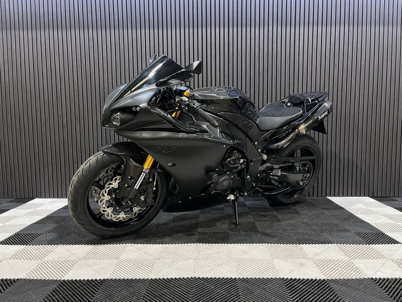 Used Yamaha R1 for sale - 78434740: Photo 7
