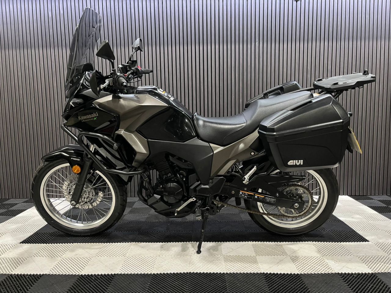 Used Kawasaki Versys 300 for sale - 78434482: Photo 9