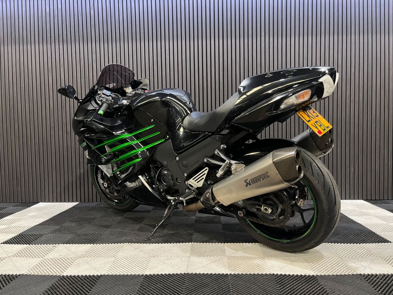Used Kawasaki ZZR1400 for sale - 78434825: Photo 10