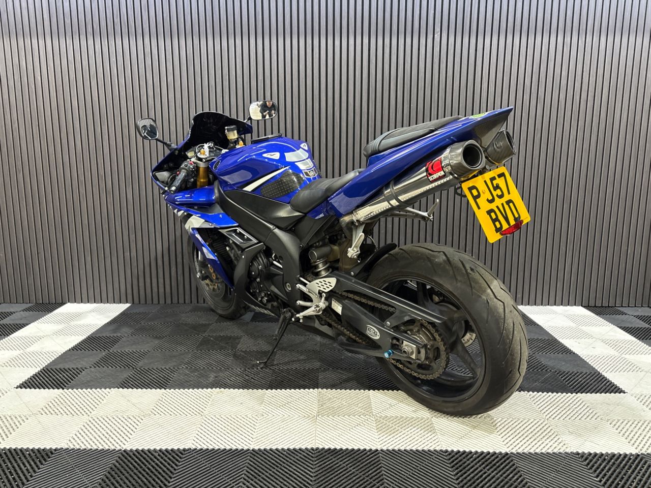 Used Yamaha R1 for sale - 78435324: Photo 10