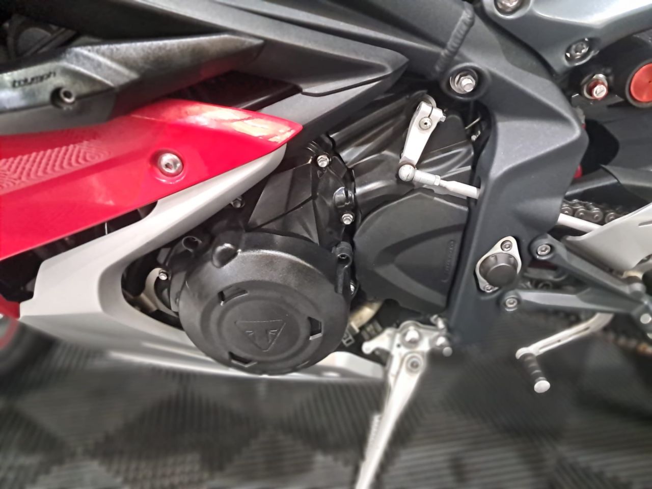 Used Triumph Daytona 675 for sale - 78434752: Photo 13