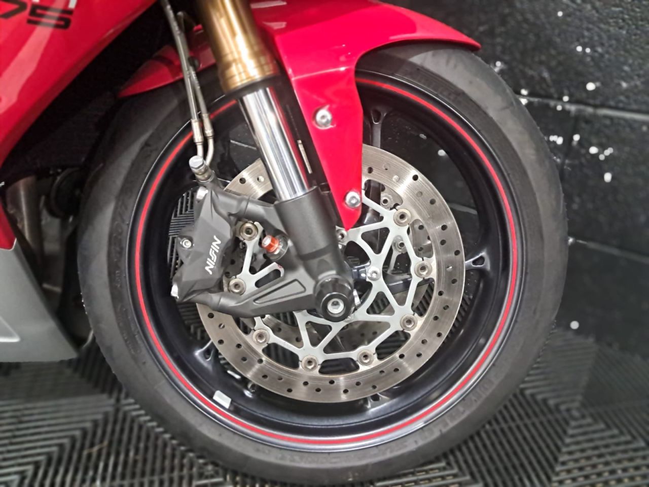 Used Triumph Daytona 675 for sale - 78434752: Photo 17