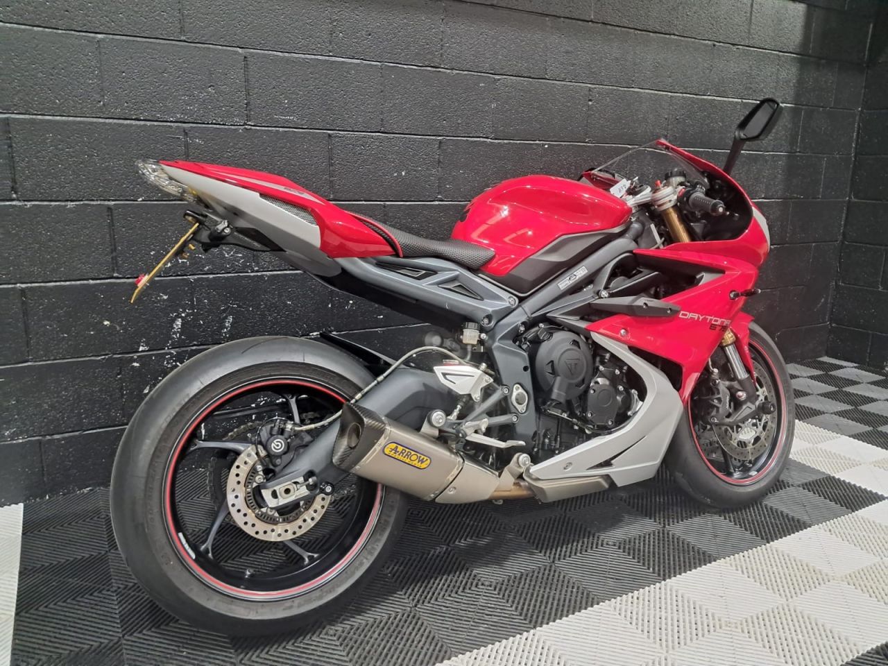 Used Triumph Daytona 675 for sale - 78434752: Photo 4