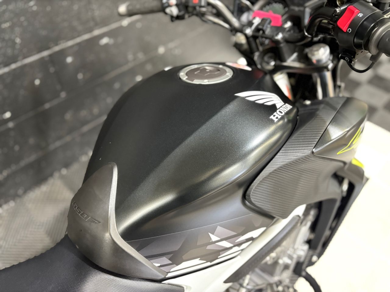 Used Honda CB650F for sale - 78435827: Photo 19