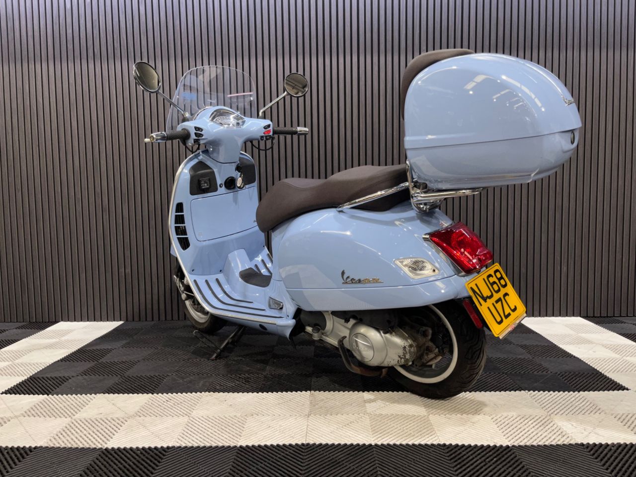 Used Piaggio Vespa GTS for sale - 78434909: Photo 10