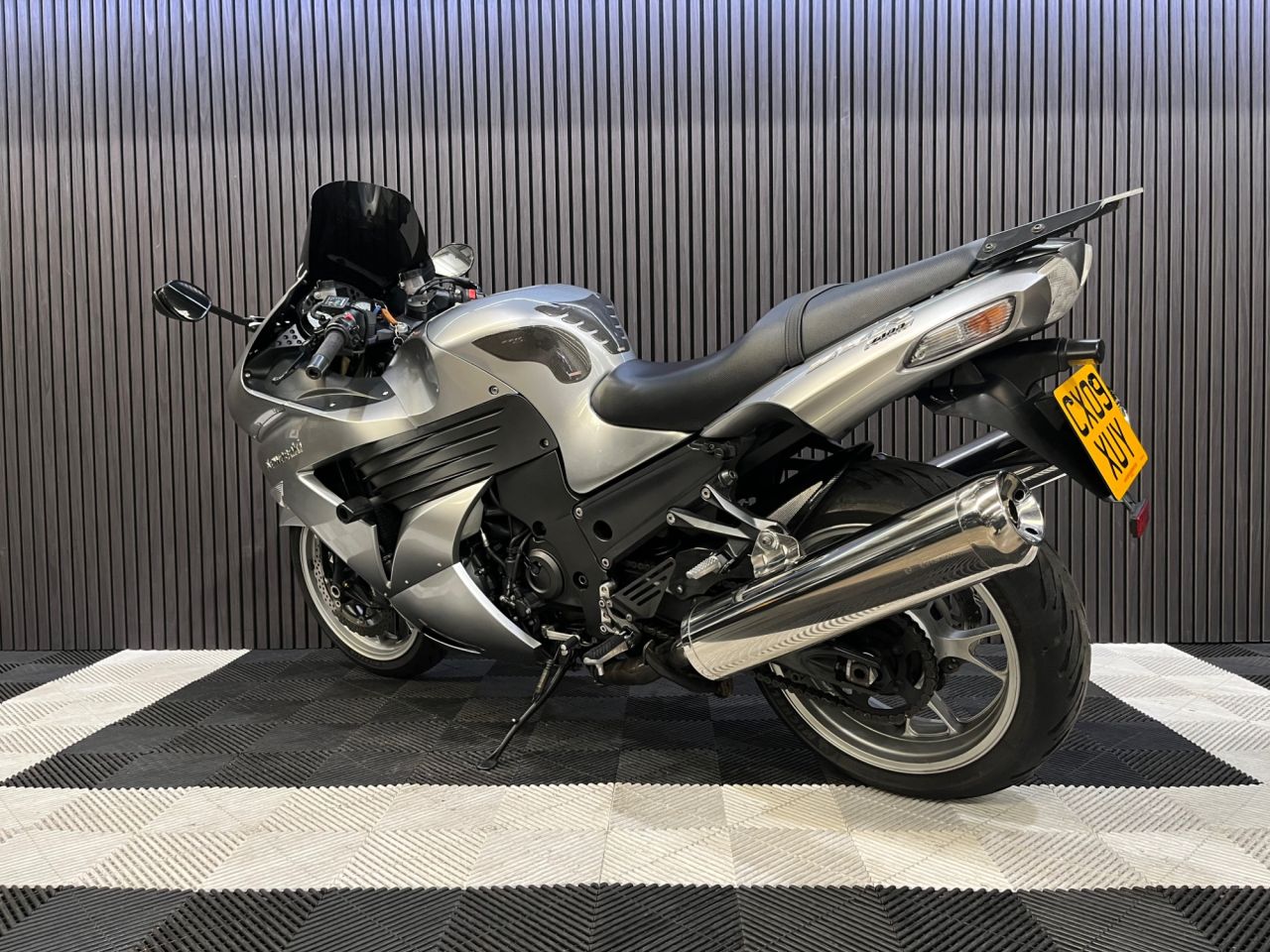 Used Kawasaki ZZR1400 for sale - 78434558: Photo 10
