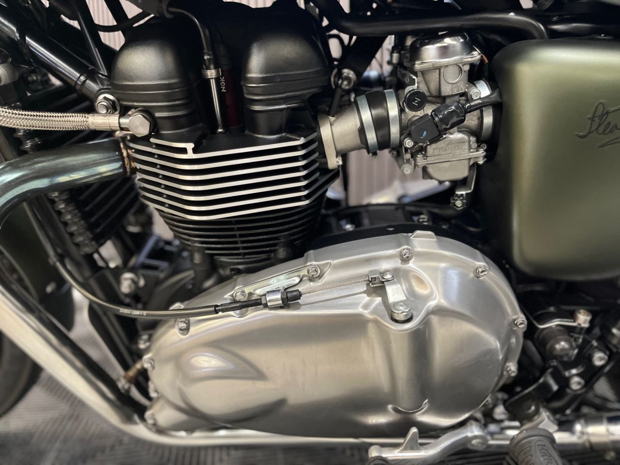 Used Triumph Bonneville T100 for sale - 78434841: Photo 23