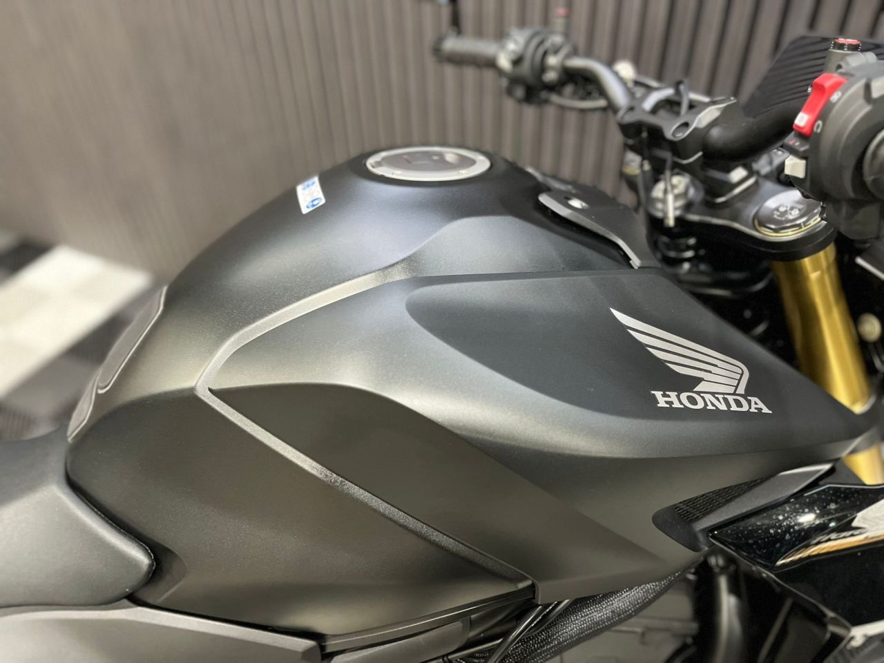 Used Honda CB1000 Hornet for sale - 78435308: Photo 14