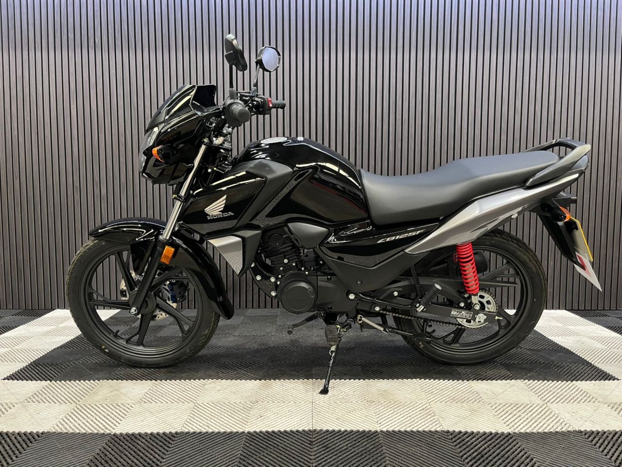 Used Honda CBF125 for sale - 78918341: Photo 9