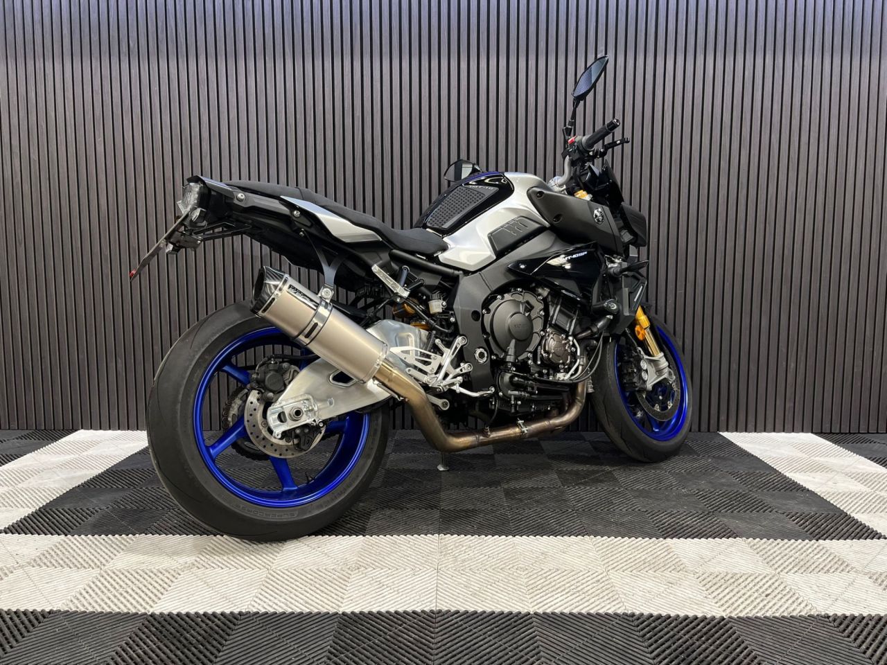 Used Yamaha MT-10 for sale - 78640162: Photo 11