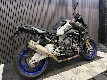Used Yamaha MT-10 undefined for sale - bike-78640162: Photo
