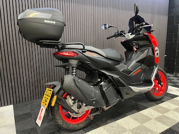 Used Aprilia SR GT undefined for sale - bike-78736892: Photo