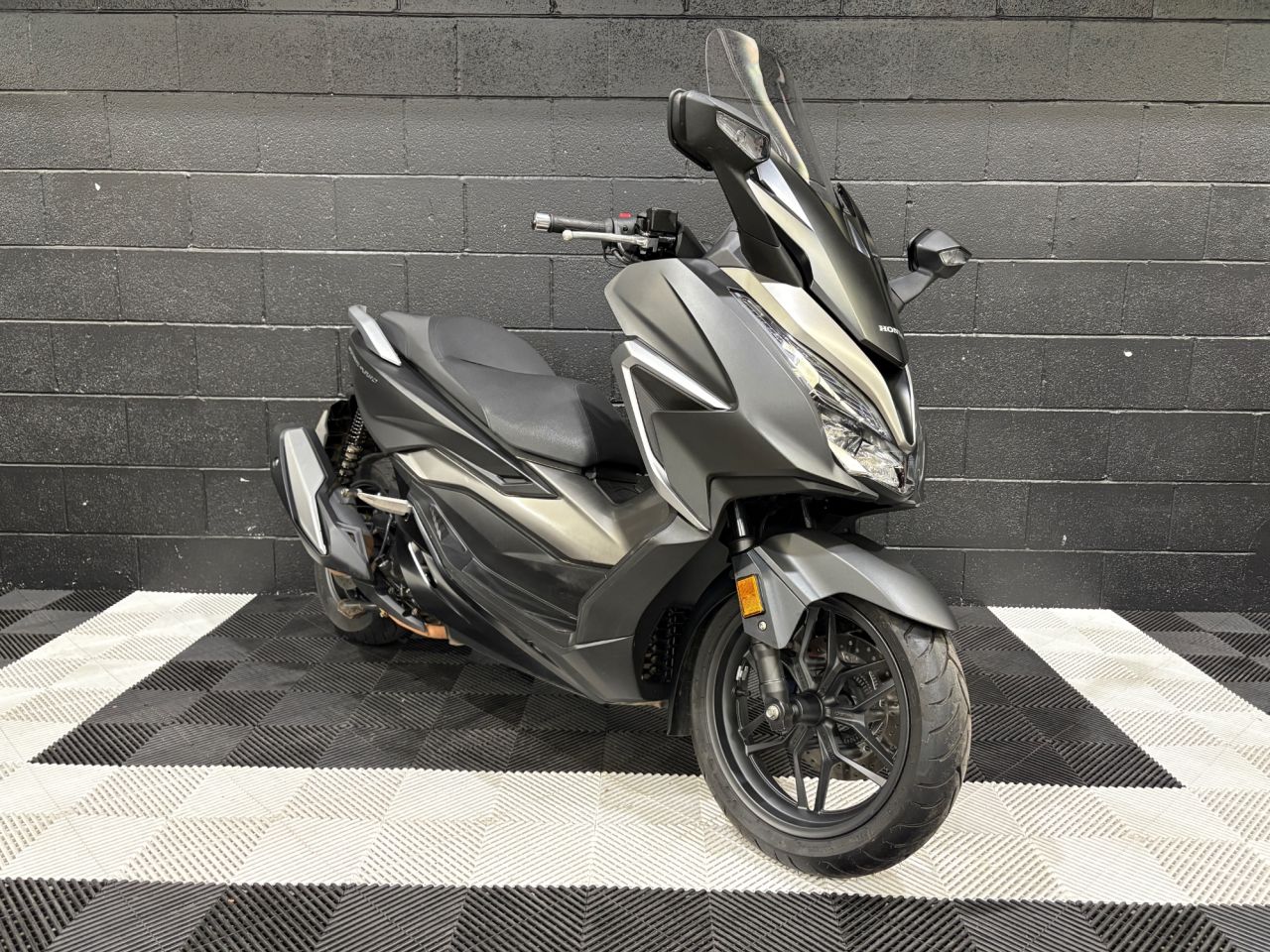 Used Honda FORZA 350 for sale - 78435321: Photo 5