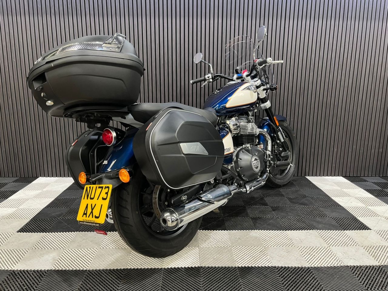 Used Royal Enfield Super Meteor 650 for sale - 78939534: Photo 11
