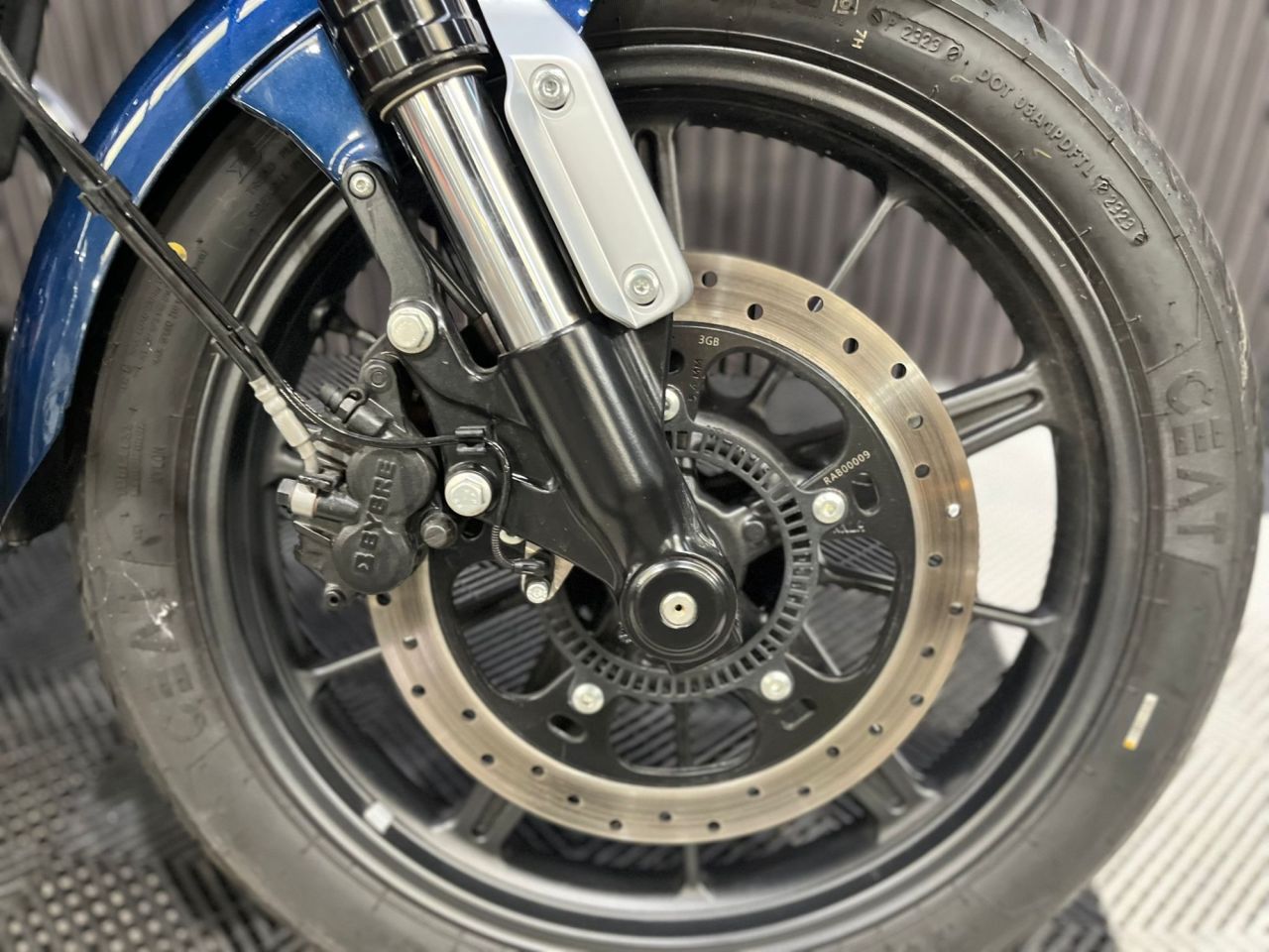 Used Royal Enfield Super Meteor 650 for sale - 78939534: Photo 12