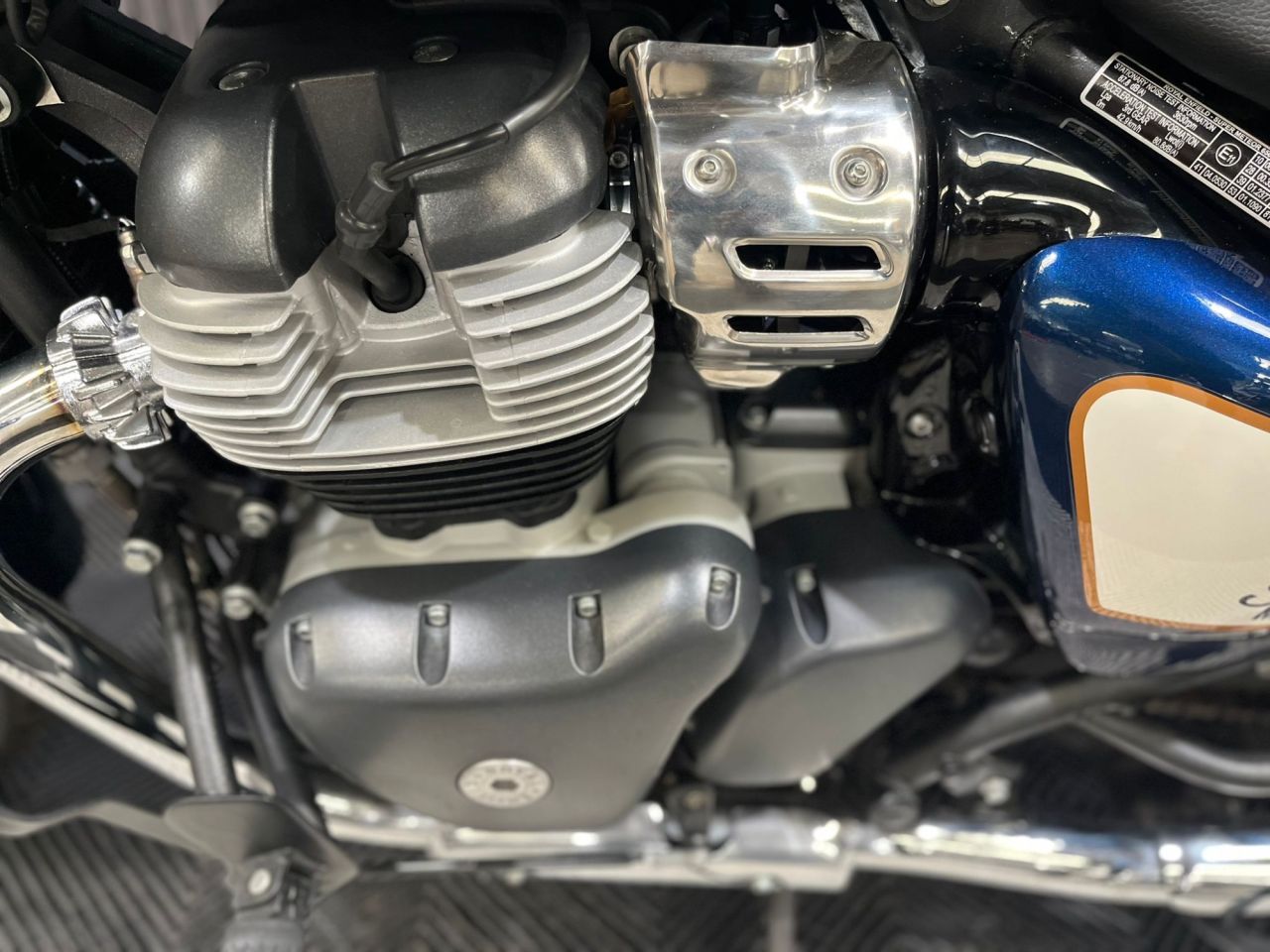 Used Royal Enfield Super Meteor 650 for sale - 78939534: Photo 26