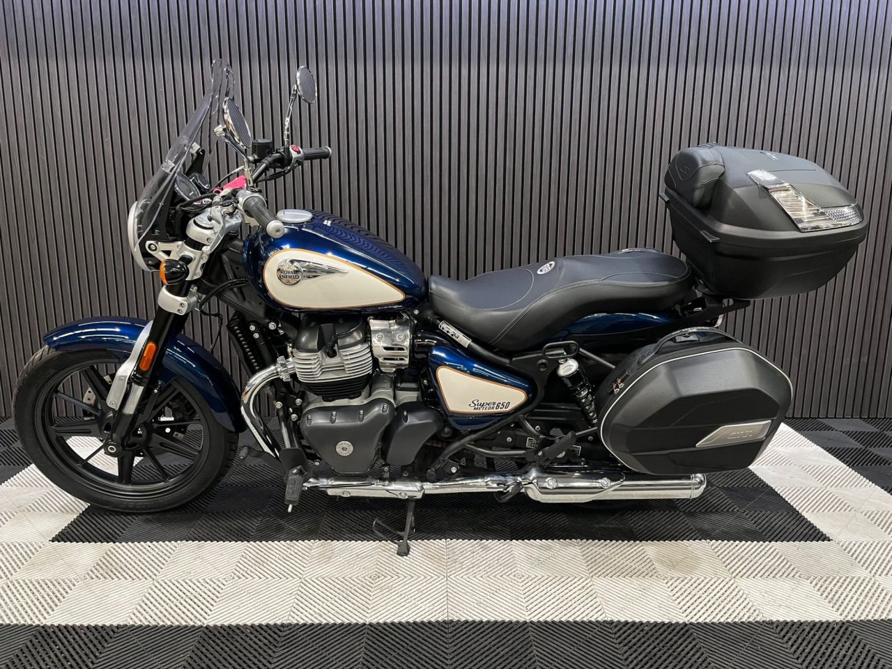Used Royal Enfield Super Meteor 650 for sale - 78939534: Photo 9