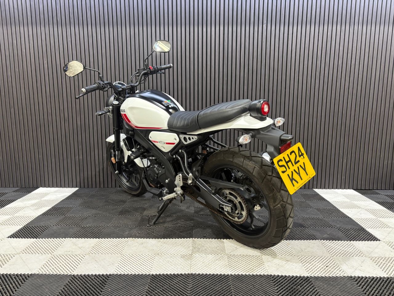Used Yamaha XSR125 for sale - 78552495: Photo 10