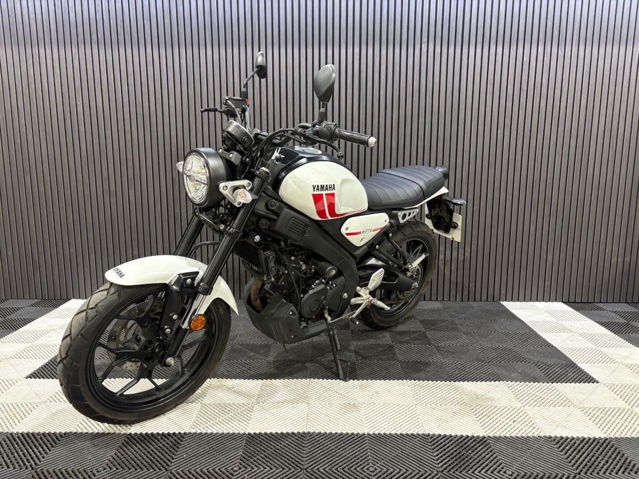 Used Yamaha XSR125 for sale - 78552495: Photo 7