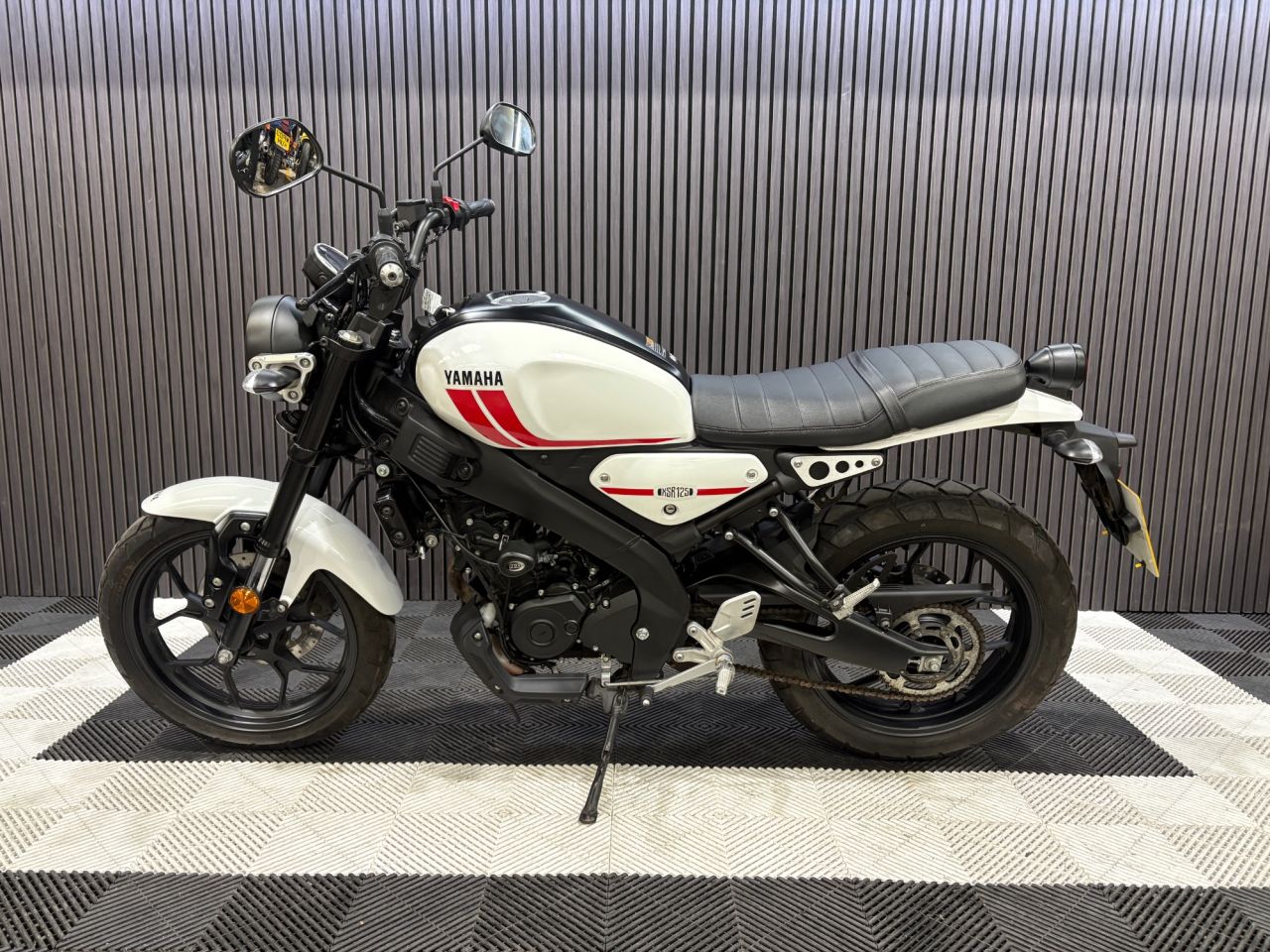 Used Yamaha XSR125 for sale - 78552495: Photo 9