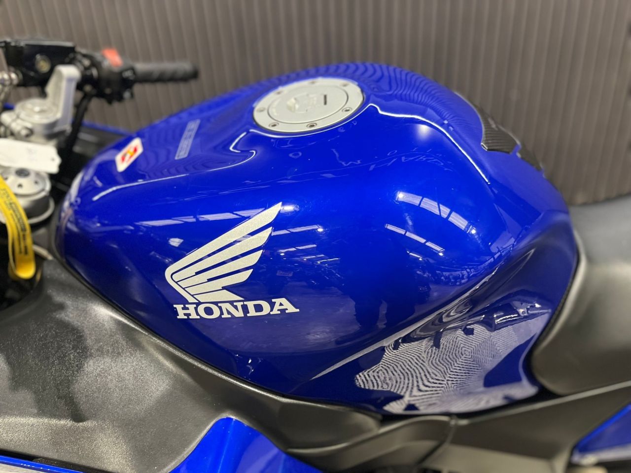 Used Honda CBR1100XX Super Blackbird for sale - 78640074: Photo 24