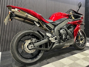 Used Yamaha R1 undefined for sale - bike-79068578: Photo