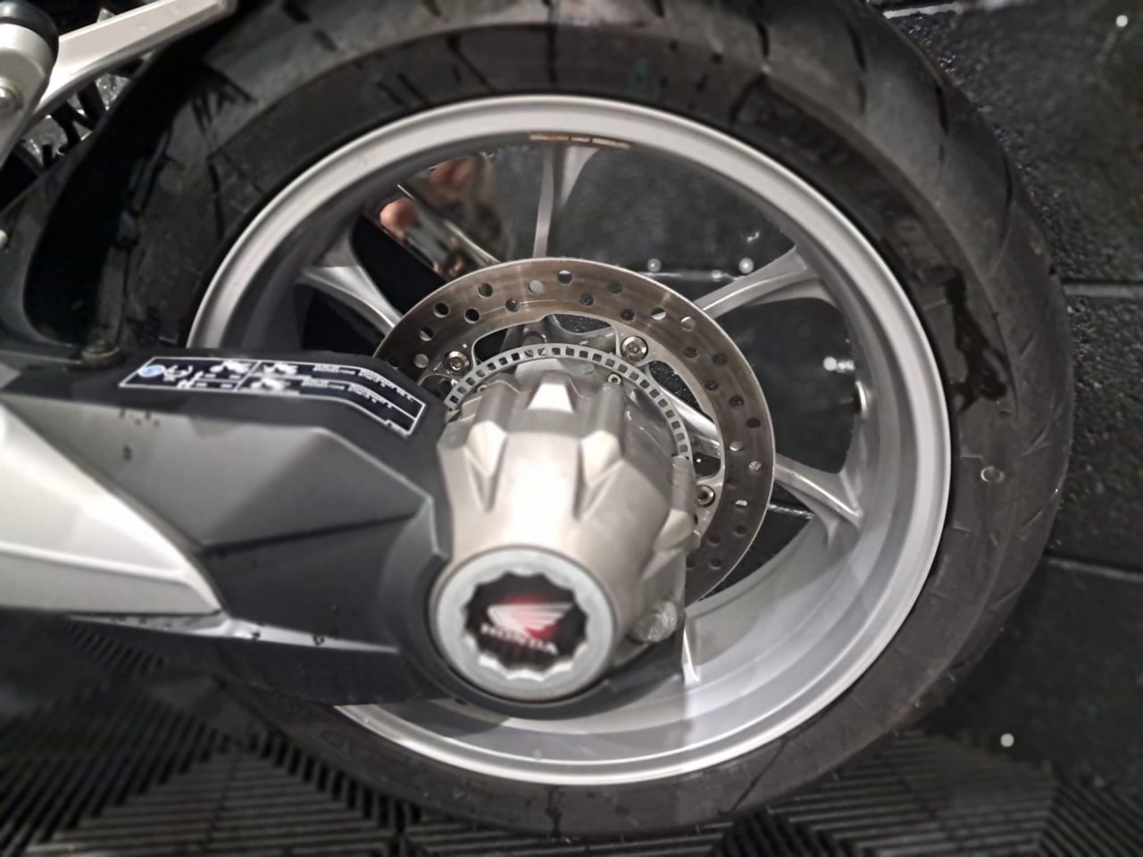 Used Honda VFR1200F for sale - 78435277: Photo 23