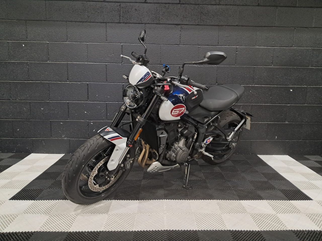 Used Triumph Trident for sale - 78434801: Photo 8