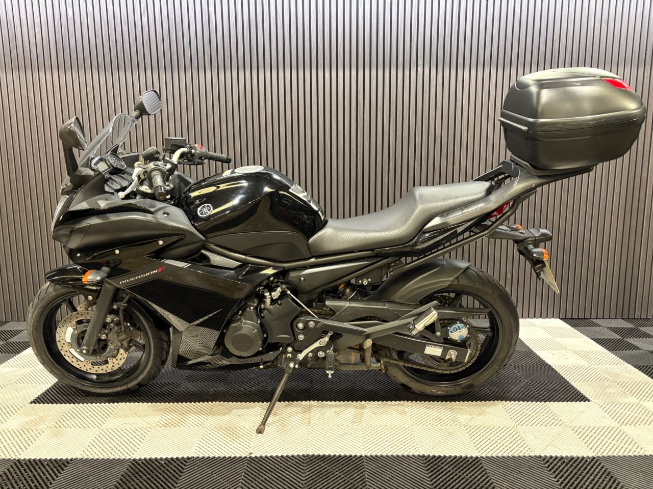 Used Yamaha XJ6 for sale - 78435714: Photo 9