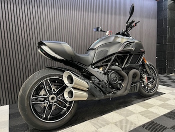 Used Ducati Diavel undefined for sale - bike-78434677: Photo