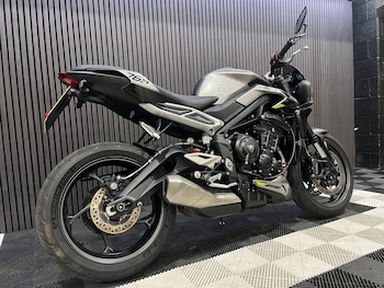 Used Triumph Street Triple 765 undefined for sale - bike-78435032: Photo