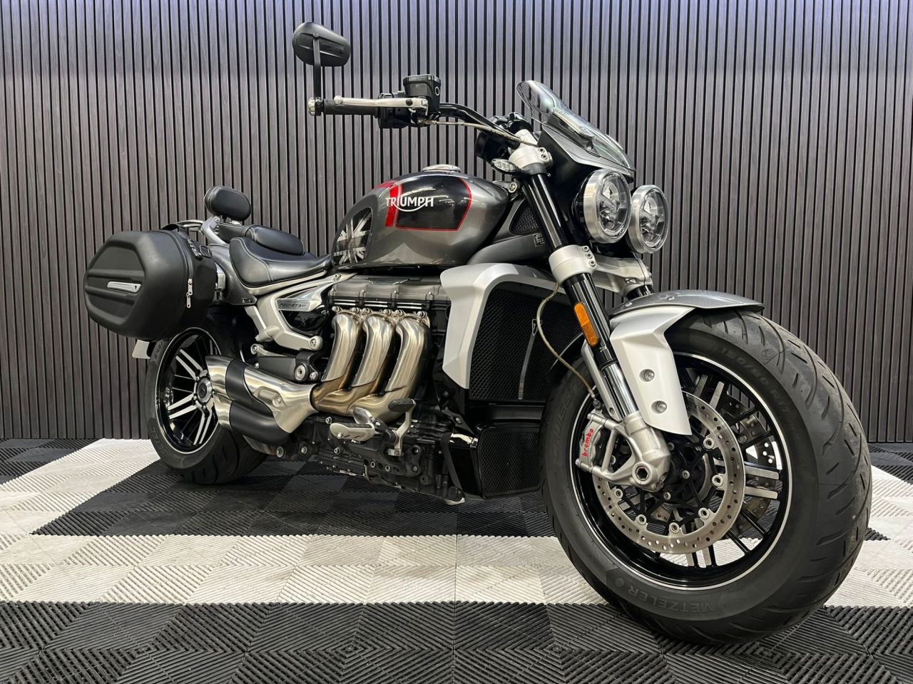 Used Triumph Rocket III for sale - 78927099: Photo 6