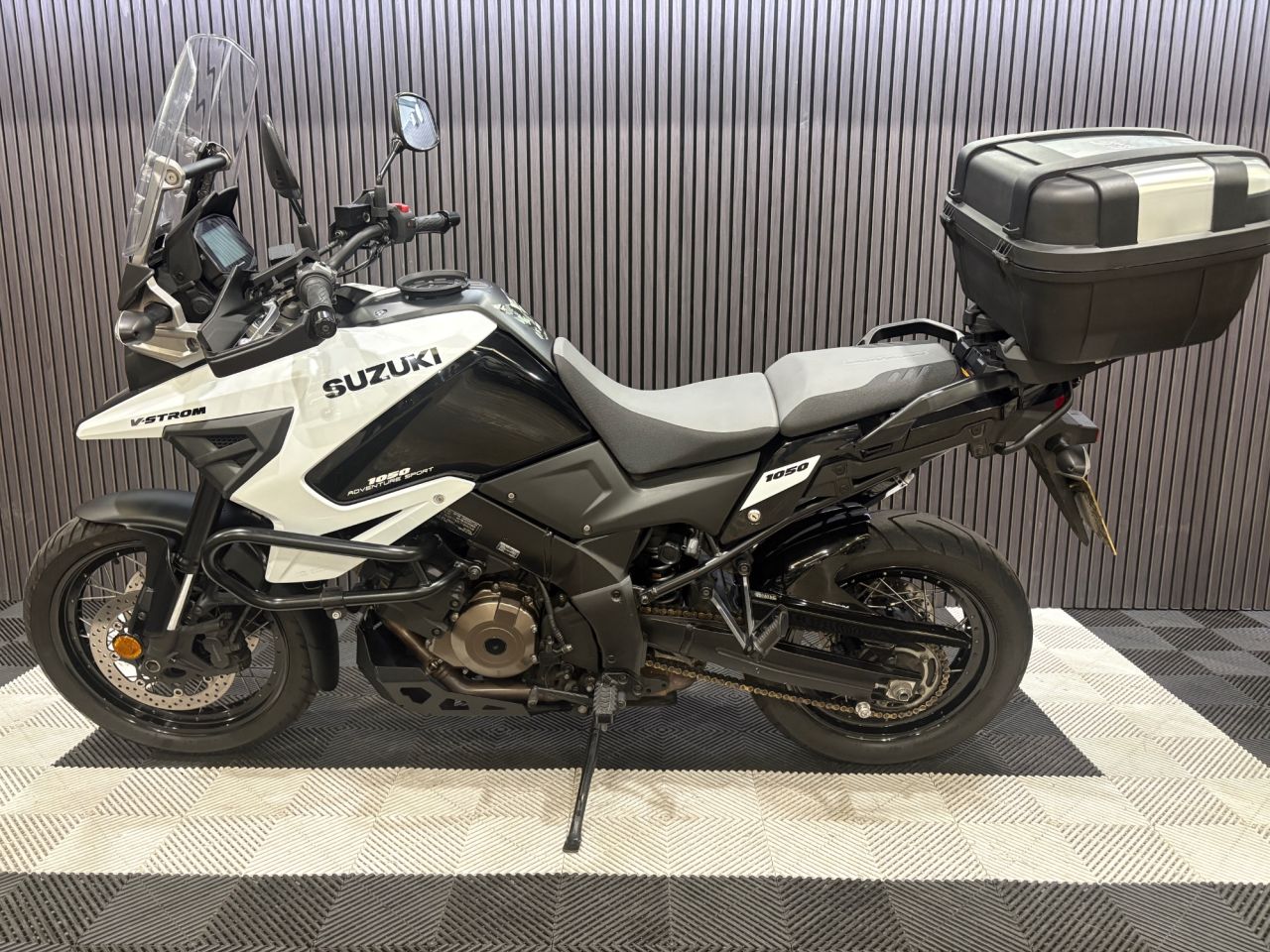 Used Suzuki V-strom 1050 for sale - 78792336: Photo 9