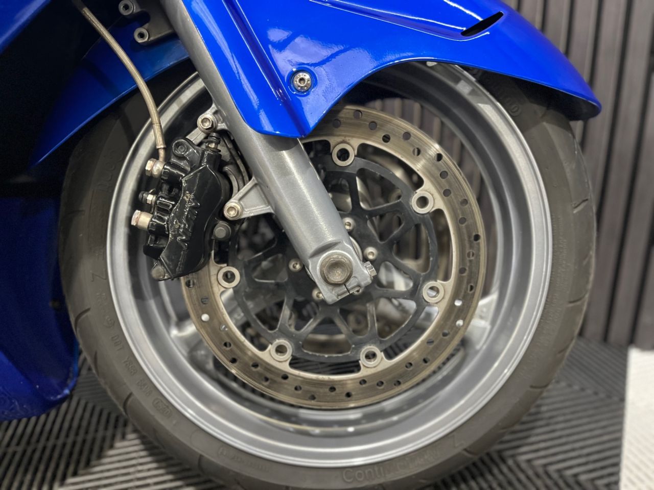 Used Honda CBR1100XX Super Blackbird for sale - 78435488: Photo 16