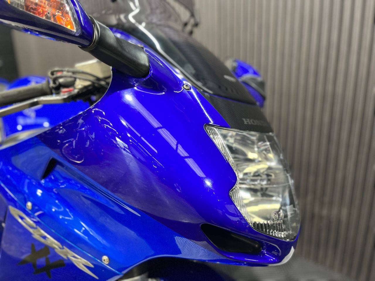 Used Honda CBR1100XX Super Blackbird for sale - 78435488: Photo 20