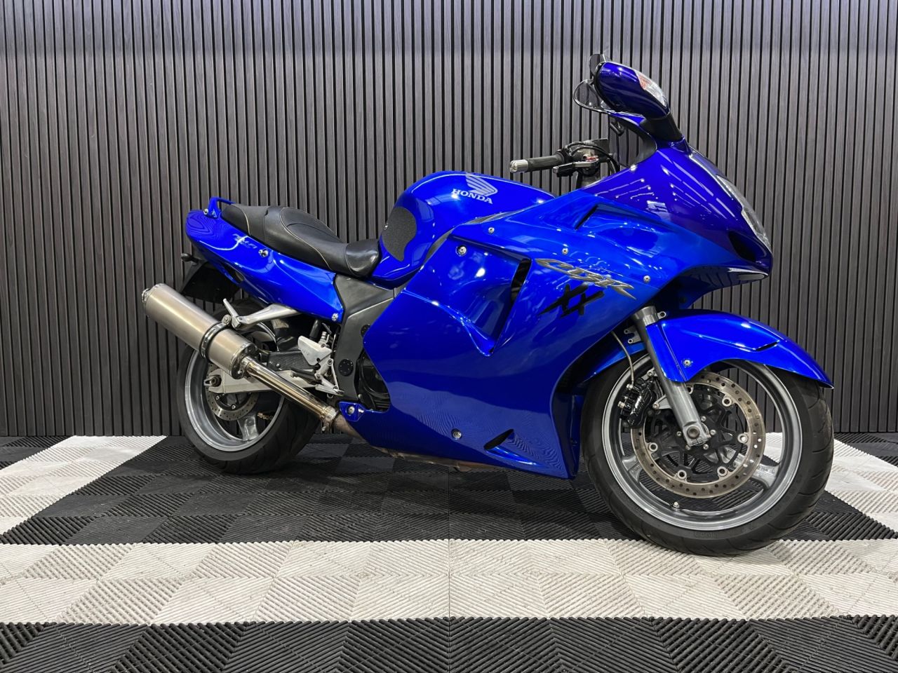 Used Honda CBR1100XX Super Blackbird for sale - 78435488: Photo 6