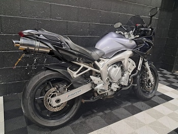 Used Yamaha FZS600 undefined for sale - bike-78434618: Photo