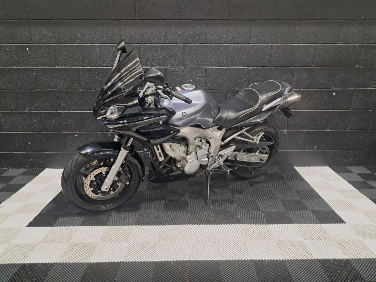 Used Yamaha FZS600 for sale - 78434618: Photo 7
