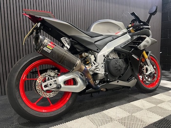 Used Aprilia RSV4 undefined for sale - bike-79333750: Photo