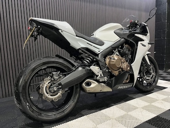 Used Honda CBR650F undefined for sale - bike-78434657: Photo