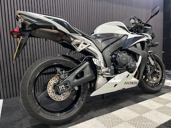 Used Honda CBR600RR undefined for sale - bike-78857941: Photo
