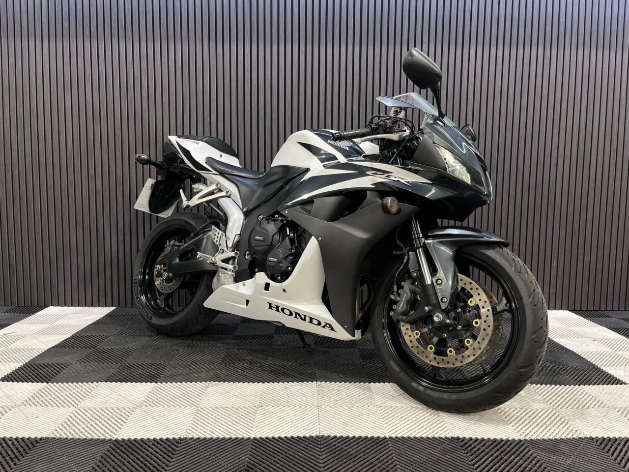 Used Honda CBR600RR for sale - 78857941: Photo 6