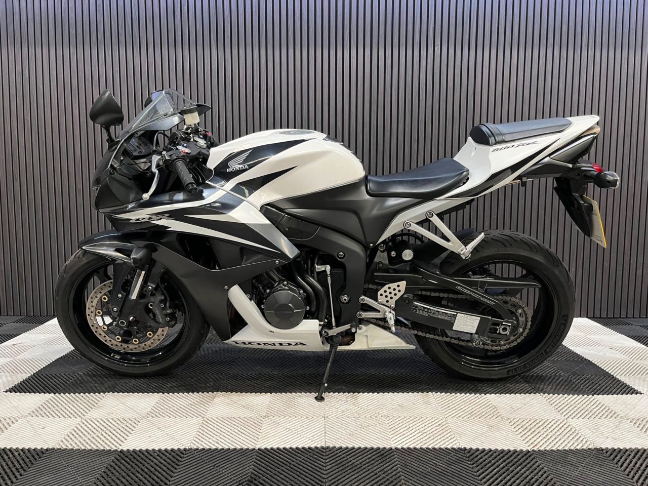 Used Honda CBR600RR for sale - 78857941: Photo 9