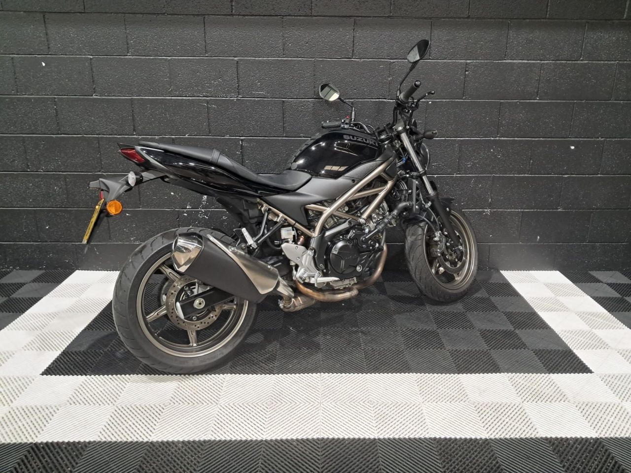 Used Suzuki SV650 for sale - 78435246: Photo 11