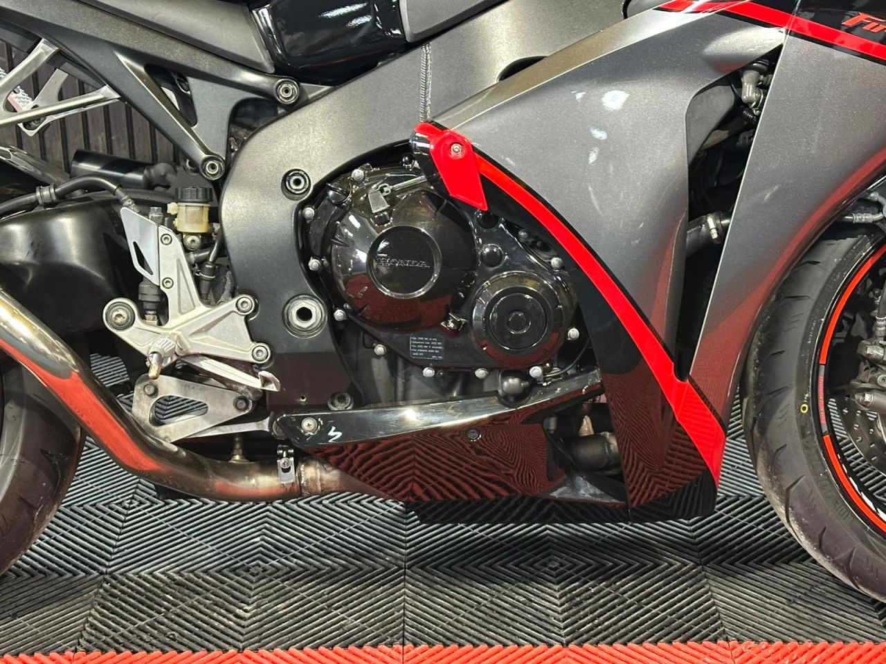 Used Honda CBR1000RR Fireblade for sale - 78435221: Photo 15
