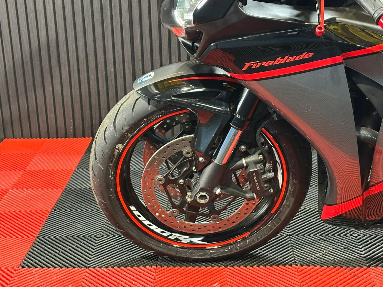 Used Honda CBR1000RR Fireblade for sale - 78435221: Photo 17