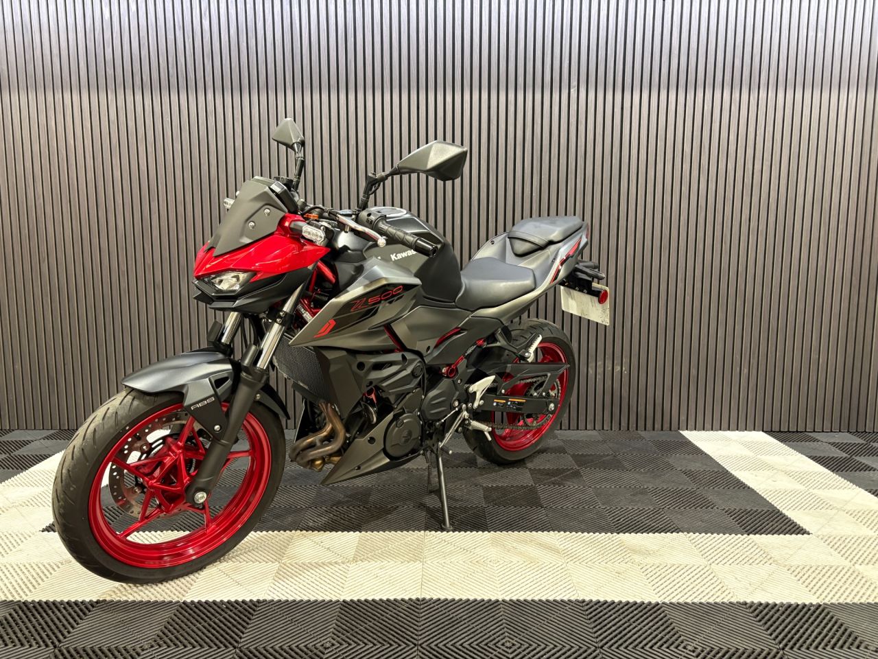 Used Kawasaki Z550 for sale - 78435109: Photo 7